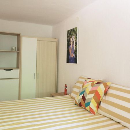 Apartments-Estate Under The Paintbrush فيس المظهر الخارجي الصورة